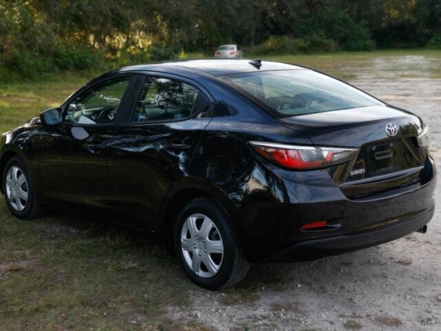 Чорний Тойота Яріс, об'ємом двигуна 1.5 л та пробігом 49 тис. км за 8000 $, фото 2 на Automoto.ua