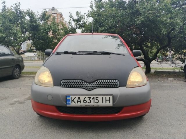 Красный Тойота Ярис, объемом двигателя 1 л и пробегом 260 тыс. км за 2750 $, фото 5 на Automoto.ua