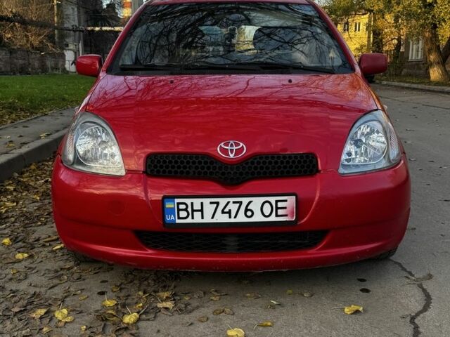 Красный Тойота Ярис, объемом двигателя 1 л и пробегом 185 тыс. км за 2700 $, фото 4 на Automoto.ua