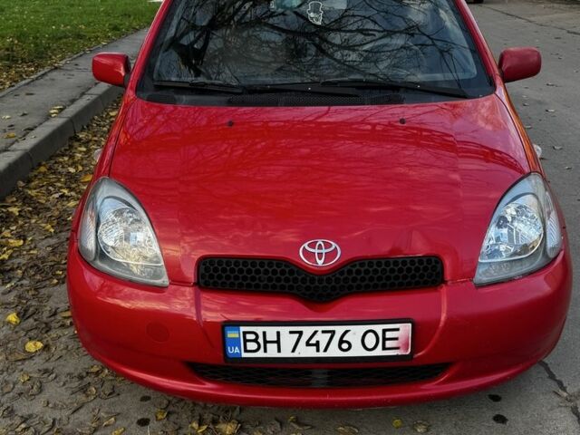 Красный Тойота Ярис, объемом двигателя 1 л и пробегом 185 тыс. км за 2700 $, фото 3 на Automoto.ua