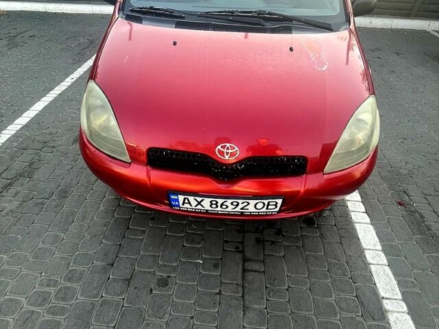 Червоний Тойота Яріс, об'ємом двигуна 1.3 л та пробігом 199 тис. км за 4000 $, фото 4 на Automoto.ua