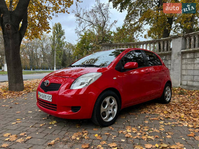 Красный Тойота Ярис, объемом двигателя 1.3 л и пробегом 158 тыс. км за 4999 $, фото 13 на Automoto.ua