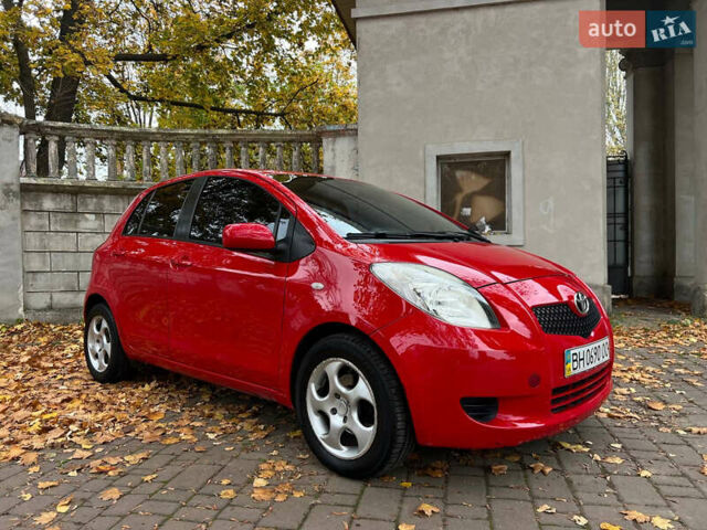Красный Тойота Ярис, объемом двигателя 1.3 л и пробегом 158 тыс. км за 4999 $, фото 26 на Automoto.ua