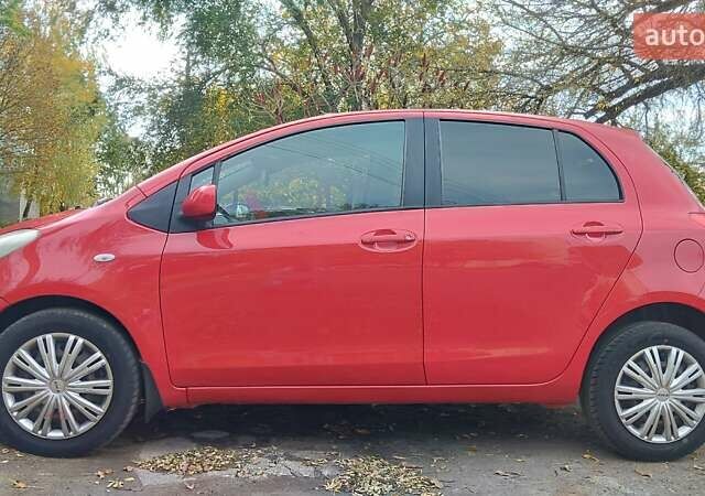 Тойота Ярис 2006 в Одессе на Automoto.ua Красный Тойота Ярис, объемом двигателя 1.3 л и пробегом 124 тыс. км за 6500 $, фото 2 на Automoto.ua