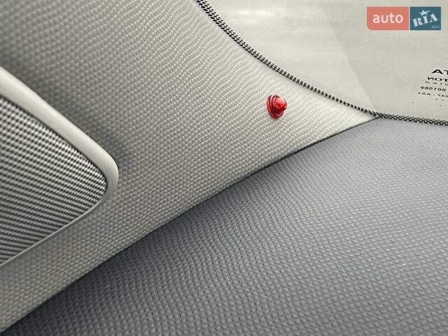 Красный Тойота Ярис, объемом двигателя 1.3 л и пробегом 182 тыс. км за 5900 $, фото 24 на Automoto.ua