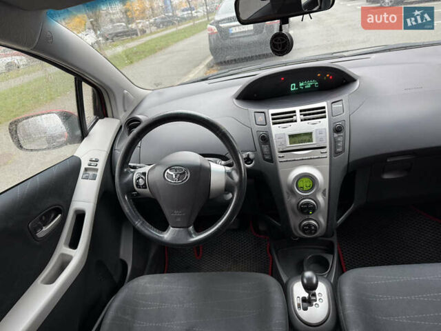 Красный Тойота Ярис, объемом двигателя 1.3 л и пробегом 151 тыс. км за 4950 $, фото 13 на Automoto.ua