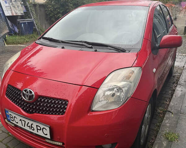 Тойота Яріс 2006 у Львові на Automoto.ua Червоний Тойота Яріс, об'ємом двигуна 1.3 л та пробігом 149 тис. км за 4900 $, фото 2 на Automoto.ua