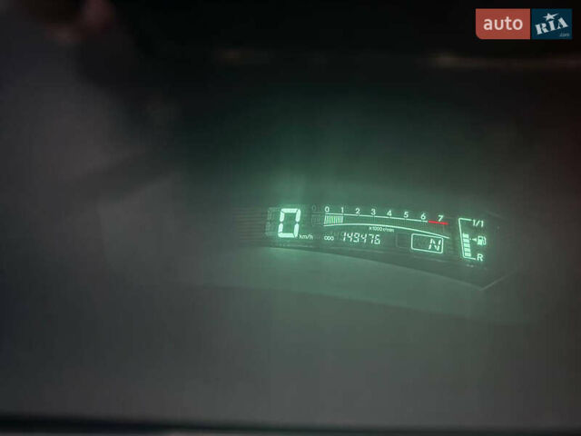 Тойота Яріс 2006 у Львові на Automoto.ua Червоний Тойота Яріс, об'ємом двигуна 1.3 л та пробігом 149 тис. км за 4900 $, фото 9 на Automoto.ua