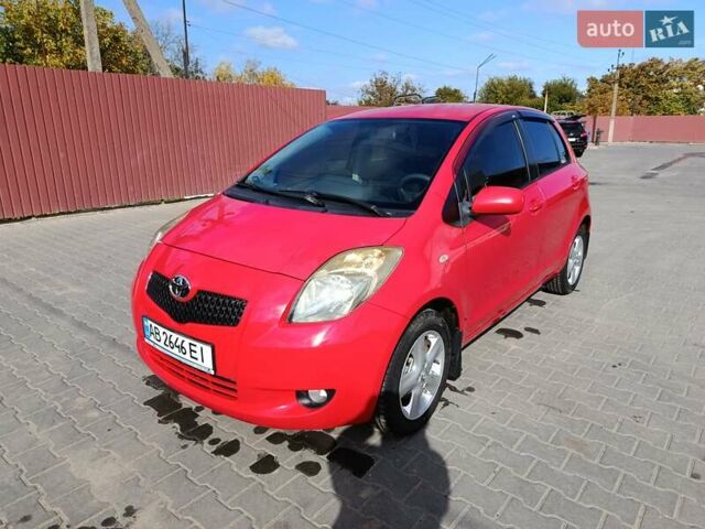 Червоний Тойота Яріс, об'ємом двигуна 1.3 л та пробігом 152 тис. км за 6000 $, фото 9 на Automoto.ua