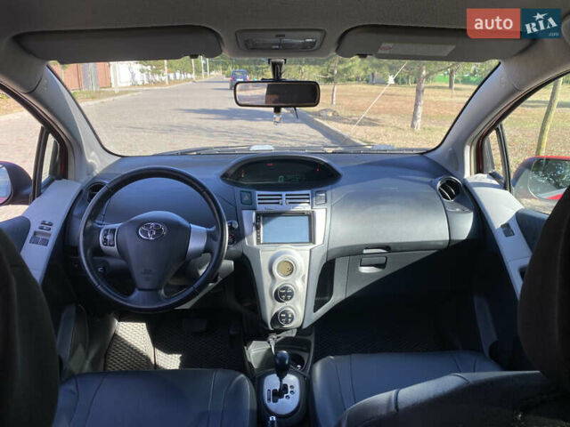 Тойота Ярис 2006 в Измаиле на Automoto.ua Красный Тойота Ярис, объемом двигателя 1.3 л и пробегом 152 тыс. км за 5450 $, фото 7 на Automoto.ua
