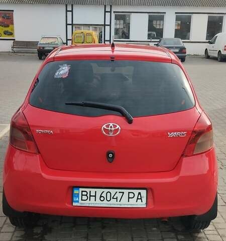 Тойота Ярис 2006 в Одессе на Automoto.ua Красный Тойота Ярис, объемом двигателя 1.3 л и пробегом 124 тыс. км за 6500 $, фото 4 на Automoto.ua
