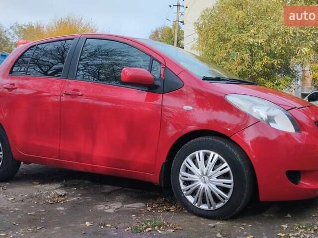 Тойота Ярис 2006 в Одессе на Automoto.ua Красный Тойота Ярис, объемом двигателя 1.3 л и пробегом 124 тыс. км за 6500 $, фото 1 на Automoto.ua