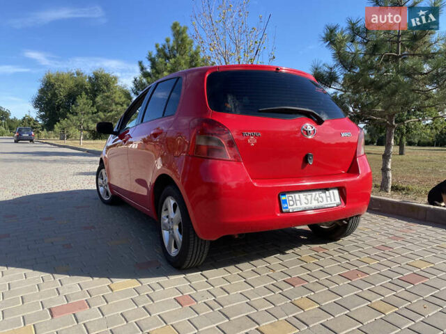 Тойота Ярис 2006 в Измаиле на Automoto.ua Красный Тойота Ярис, объемом двигателя 1.3 л и пробегом 152 тыс. км за 5450 $, фото 2 на Automoto.ua
