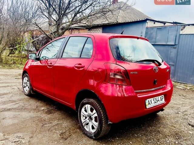 Червоний Тойота Яріс, об'ємом двигуна 1.3 л та пробігом 93 тис. км за 6500 $, фото 10 на Automoto.ua