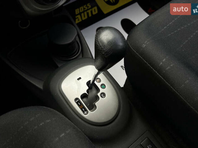 Красный Тойота Ярис, объемом двигателя 1.3 л и пробегом 153 тыс. км за 7300 $, фото 15 на Automoto.ua