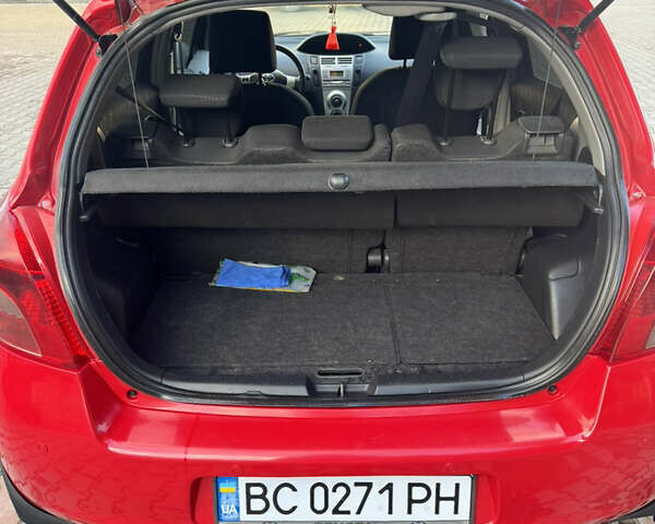 Красный Тойота Ярис, объемом двигателя 1.3 л и пробегом 121 тыс. км за 5800 $, фото 12 на Automoto.ua