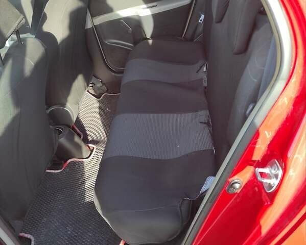 Красный Тойота Ярис, объемом двигателя 1 л и пробегом 43 тыс. км за 4800 $, фото 11 на Automoto.ua