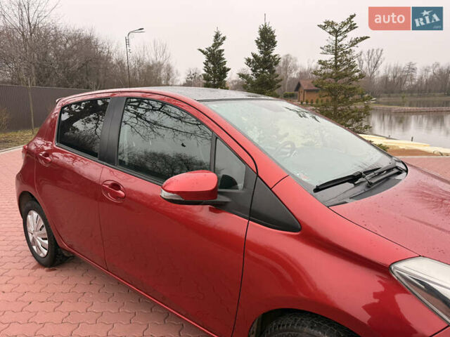 Красный Тойота Ярис, объемом двигателя 1.33 л и пробегом 140 тыс. км за 6700 $, фото 10 на Automoto.ua