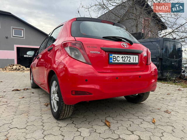 Червоний Тойота Яріс, об'ємом двигуна 1.36 л та пробігом 127 тис. км за 6300 $, фото 4 на Automoto.ua