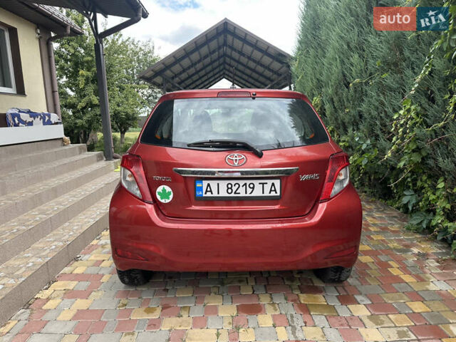 Красный Тойота Ярис, объемом двигателя 1.33 л и пробегом 129 тыс. км за 7300 $, фото 10 на Automoto.ua