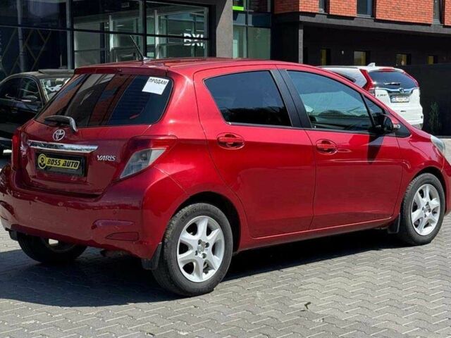 Красный Тойота Ярис, объемом двигателя 1.4 л и пробегом 269 тыс. км за 7600 $, фото 5 на Automoto.ua