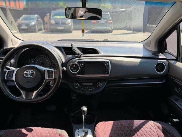 Красный Тойота Ярис, объемом двигателя 1.4 л и пробегом 269 тыс. км за 7600 $, фото 10 на Automoto.ua