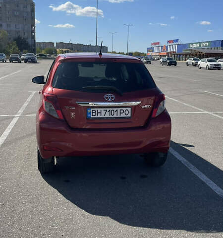 Тойота Ярис 2012 в Кропивницком (Кировограде) на Automoto.ua Красный Тойота Ярис, объемом двигателя 1.33 л и пробегом 112 тыс. км за 8600 $, фото 4 на Automoto.ua