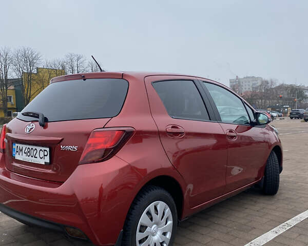 Червоний Тойота Яріс, об'ємом двигуна 1.33 л та пробігом 115 тис. км за 11700 $, фото 2 на Automoto.ua