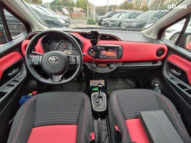 Червоний Тойота Яріс, об'ємом двигуна 1.3 л та пробігом 88 тис. км за 10440 $, фото 13 на Automoto.ua