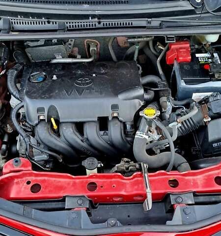 Червоний Тойота Яріс, об'ємом двигуна 1.5 л та пробігом 93 тис. км за 8700 $, фото 24 на Automoto.ua