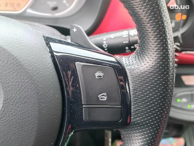 Червоний Тойота Яріс, об'ємом двигуна 1.3 л та пробігом 88 тис. км за 10440 $, фото 23 на Automoto.ua