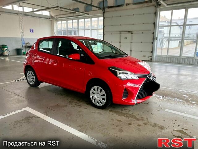 Червоний Тойота Яріс, об'ємом двигуна 1.3 л та пробігом 35 тис. км за 12300 $, фото 5 на Automoto.ua
