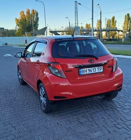 Тойота Ярис 2015 в Одессе на Automoto.ua Красный Тойота Ярис, объемом двигателя 1.5 л и пробегом 93 тыс. км за 8700 $, фото 23 на Automoto.ua