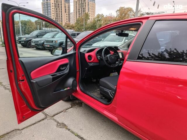 Червоний Тойота Яріс, об'ємом двигуна 1.3 л та пробігом 88 тис. км за 10440 $, фото 17 на Automoto.ua