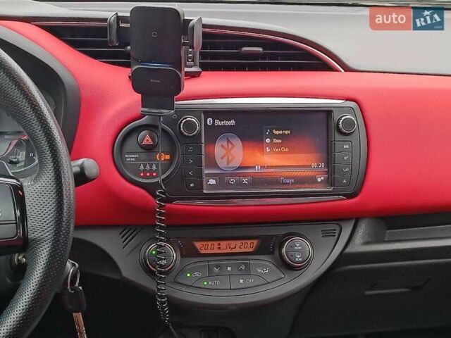 Червоний Тойота Яріс, об'ємом двигуна 1.3 л та пробігом 88 тис. км за 10490 $, фото 15 на Automoto.ua