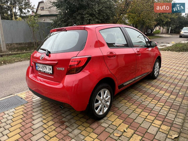 Тойота Ярис 2015 в Одессе на Automoto.ua Красный Тойота Ярис, объемом двигателя 1.33 л и пробегом 72 тыс. км за 9700 $, фото 11 на Automoto.ua