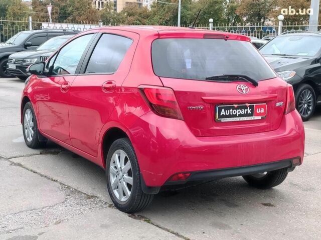 Червоний Тойота Яріс, об'ємом двигуна 1.3 л та пробігом 88 тис. км за 10440 $, фото 10 на Automoto.ua