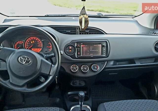 Червоний Тойота Яріс, об'ємом двигуна 1.5 л та пробігом 93 тис. км за 8700 $, фото 22 на Automoto.ua