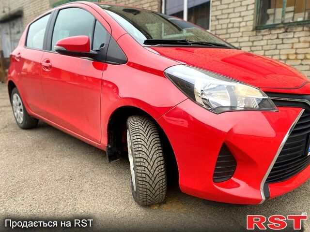 Червоний Тойота Яріс, об'ємом двигуна 1.3 л та пробігом 35 тис. км за 12300 $, фото 8 на Automoto.ua
