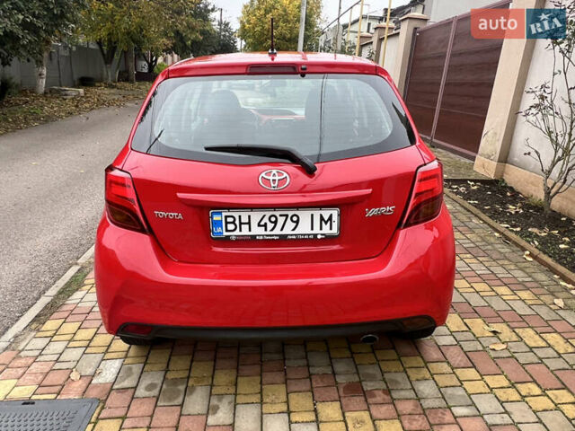 Тойота Ярис 2015 в Одессе на Automoto.ua Красный Тойота Ярис, объемом двигателя 1.33 л и пробегом 72 тыс. км за 9700 $, фото 15 на Automoto.ua