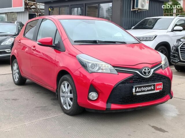 Червоний Тойота Яріс, об'ємом двигуна 1.3 л та пробігом 88 тис. км за 10440 $, фото 5 на Automoto.ua