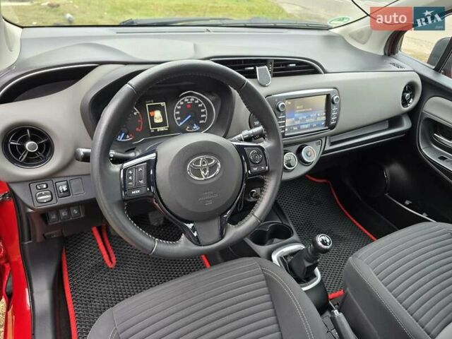 Тойота Ярис 2018 в Харькове на Automoto.ua Красный Тойота Ярис, объемом двигателя 1 л и пробегом 21 тыс. км за 10500 $, фото 42 на Automoto.ua