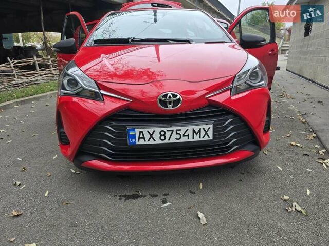 Тойота Ярис 2018 в Харькове на Automoto.ua Красный Тойота Ярис, объемом двигателя 1 л и пробегом 21 тыс. км за 10500 $, фото 3 на Automoto.ua
