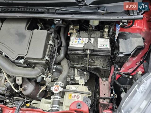 Тойота Ярис 2018 в Харькове на Automoto.ua Красный Тойота Ярис, объемом двигателя 1 л и пробегом 21 тыс. км за 10500 $, фото 30 на Automoto.ua