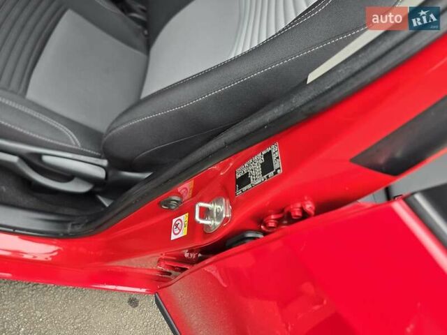 Тойота Ярис 2018 в Харькове на Automoto.ua Красный Тойота Ярис, объемом двигателя 1 л и пробегом 21 тыс. км за 10500 $, фото 22 на Automoto.ua