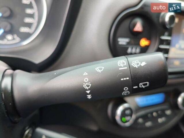 Красный Тойота Ярис, объемом двигателя 1.5 л и пробегом 63 тыс. км за 14350 $, фото 36 на Automoto.ua