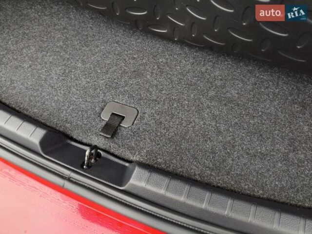 Красный Тойота Ярис, объемом двигателя 1.5 л и пробегом 63 тыс. км за 14350 $, фото 39 на Automoto.ua