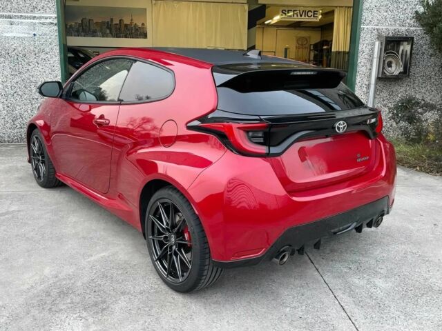 Красный Тойота Ярис, объемом двигателя 1.6 л и пробегом 18 тыс. км за 6500 $, фото 4 на Automoto.ua