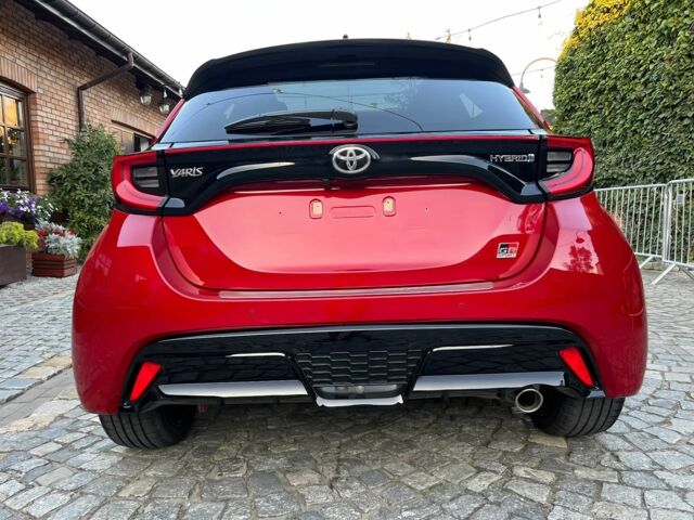 Тойота Яріс 2023 у Ужгороді на Automoto.ua Червоний Тойота Яріс, об'ємом двигуна 1.5 л та пробігом 30 тис. км за 11000 $, фото 5 на Automoto.ua