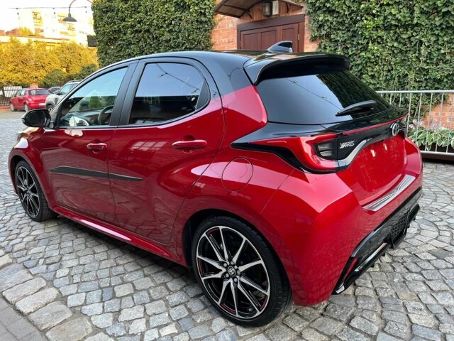 Тойота Яріс 2023 у Ужгороді на Automoto.ua Червоний Тойота Яріс, об'ємом двигуна 1.5 л та пробігом 30 тис. км за 11000 $, фото 6 на Automoto.ua